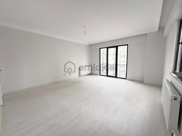 Mertcan'dan Yayalar Mah. Site İçi Ara Kat Balkonlu 3+1 Daire 3