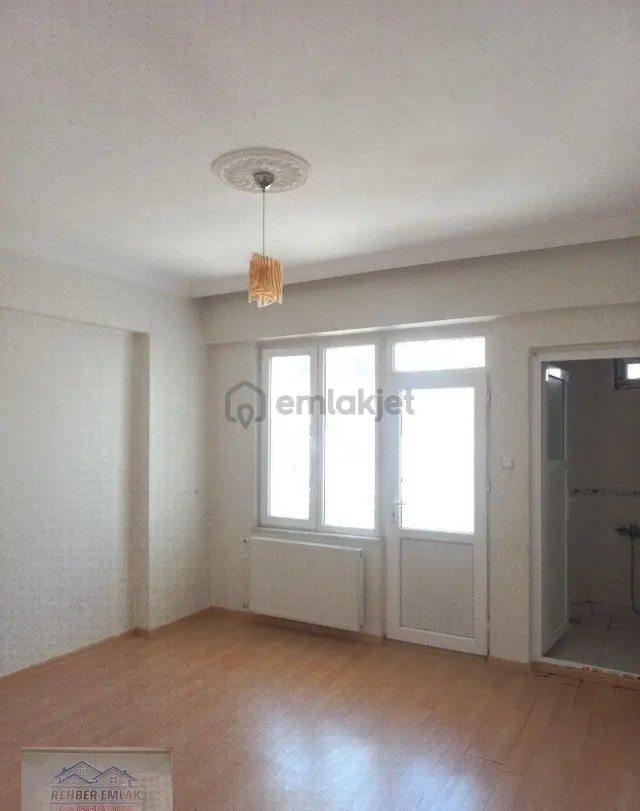 Rehber Emlaktan Ensar Sitesinde 3+1 Kiralık Ebeveyn Banyolu Daire 3