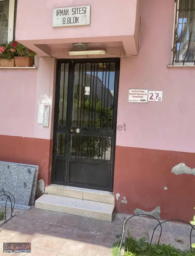 Emlakcımdan Orhan Oğuz Lisesi Yanı Ara Kat 3+1 Daire 2