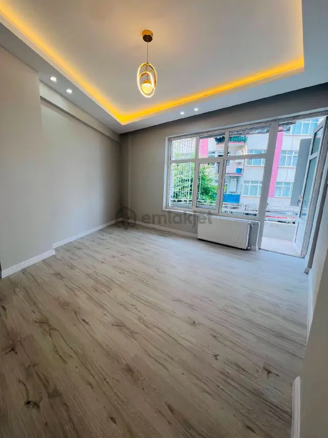Samsun İlkadım Yenidoğan Mahallesi'nde Kat Tapulu İçi Sıfır Yapılı 3+1 Satılık Daire 4