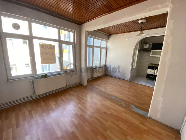 Samsun Çiftlik Caddesi Yakını Kiralık Dubleks 4+1 Daire 4