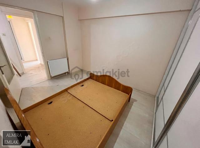 Karataş Da 95 Yanında 3+1 Doğalgazlı Sahile Tramvay Yakın Daire 4