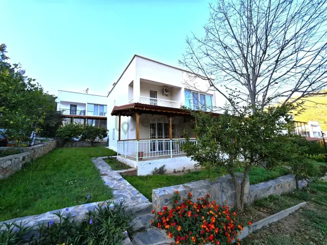 İzmir Menderes Ahmetbeyli Yoncaköy 'de Satılık Yazlık Villa 3