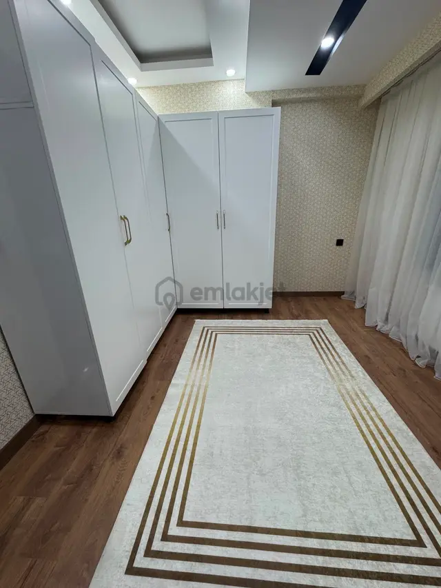 Barış Emlaktan Karşıyakada Kiralık 2+1 Eşyasız Daire 4