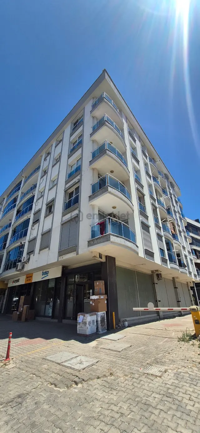 Bornova Da 3+1 Kiralık Geniş Daire 3