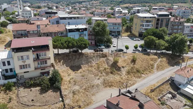 Havuz Ve Susurluk Manzaralı 15-22 Dairelik Arsa 3