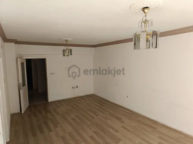 Toprak Emlak'tan Ank Keçiören Bağlarbaşı Mah De 3+1 Yabancıya Ögrenciye Bekara Uygun Daire 2