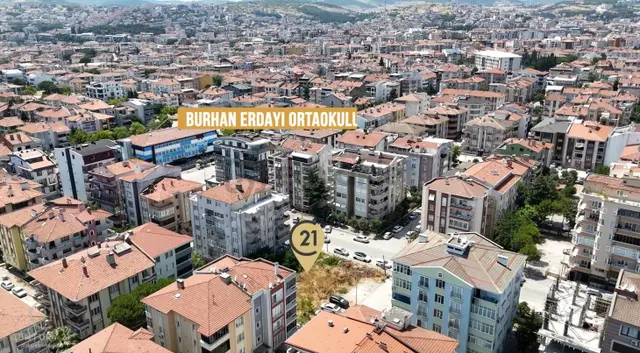Balıkesir Bahçelievler'de 644 M² 5 Kat İmarlı Köşe Projelik Arsa 3