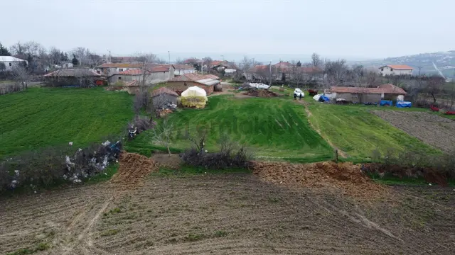 Aky Emla'tan Tekırdağ Malkara Davuteli'nde 1.300 Mt Köyiçi Arazi 2