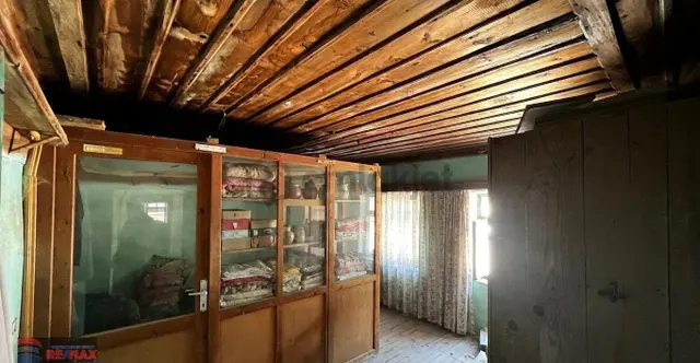 Re/max İnci'den Pamukçu'da Merkez Lokasyonlu Satılık Avlulu Kargir Ev Ve Arsası 5