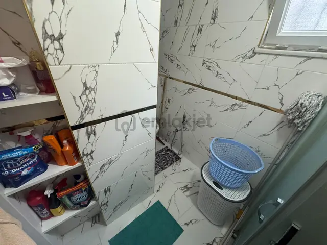 Ahmetyesevi Mah Ferah Arakat Balkonlu Temiz 2+1 Satılık Daire 5