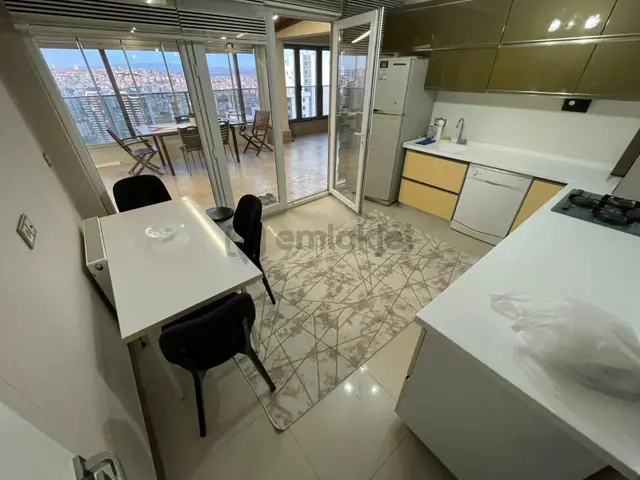 Sancaktepede Ovacık Manzaralı Geniş Teraslı Eşyalı 1+1 Daire 3