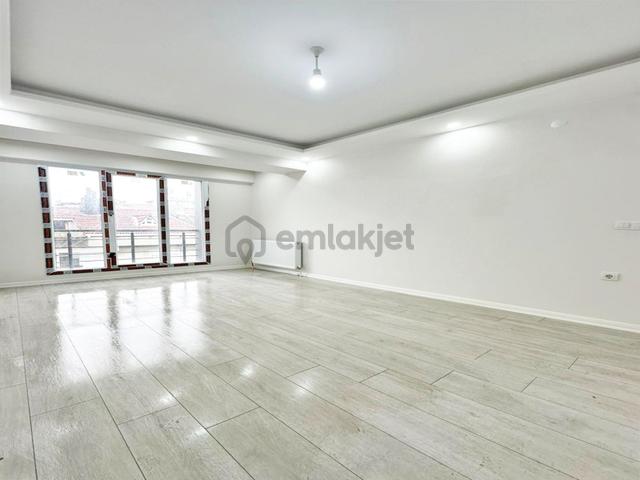 Nes Yapı'dan Metrobüse 5 Dk Sıfır İskanlı %90 Krediye Uygun 2+1 Arakat Daire!! 4
