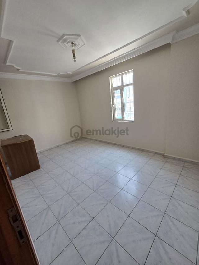 Sönmez Gayrimenkul`den Çarşı Merkezinde 3+1 Kiralık Daire 4