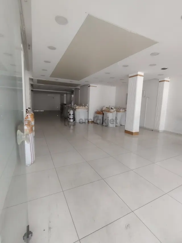 Engin Erdem Den 170m2 Net Düz Giriş Mağaza 5
