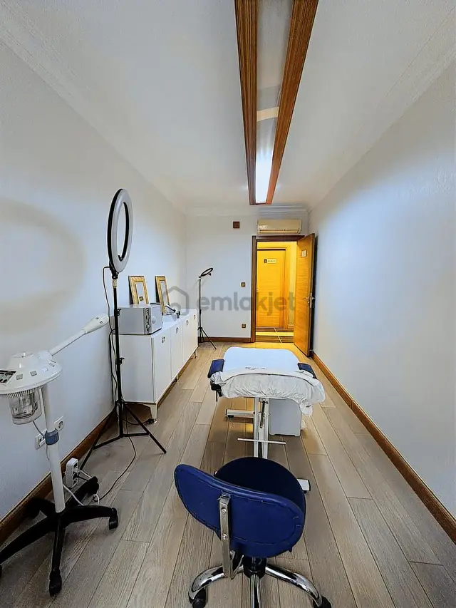 Ümraniye Çarşı'da Full Donanımlı Devren Kiralık Güzellik Merkezi 2
