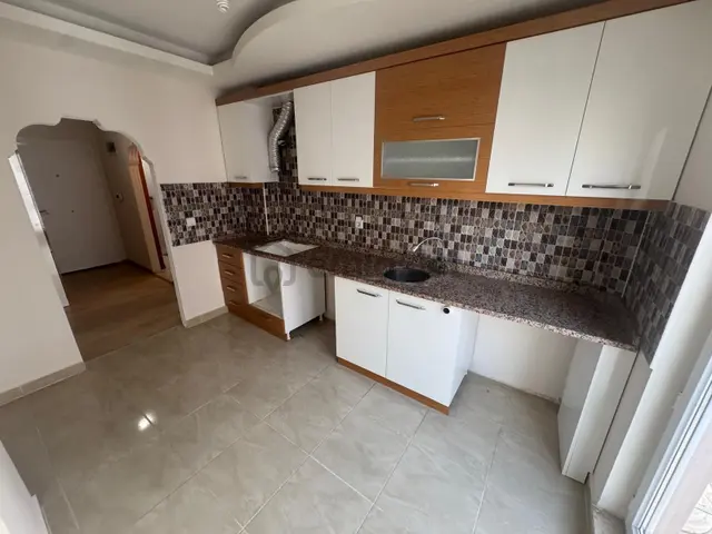 A K Mutludan Ünsalda Havuzlu Aile Sitesinde 3+1 Daire 2