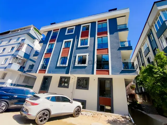 Ümraniye Metroya Yakın 4+1 Dubleks 140m2 Sıfır Daire Otoparklı 1