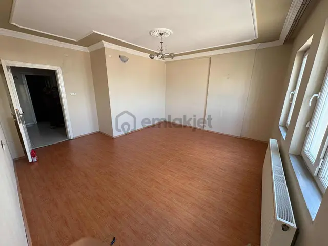 Komagene Otel Karşısında Kiralık 1+1 Daire (85m², Asansörlü) 4