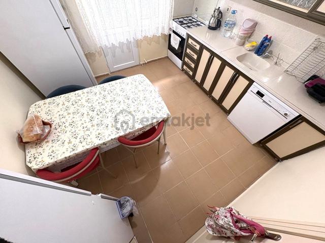 𝄞yetkilisi Melodi'den İkizçay'da 3+1 Ara Kat Çift Wcli Ayrı Mutfaklı Deposu Mevcut Daire 4