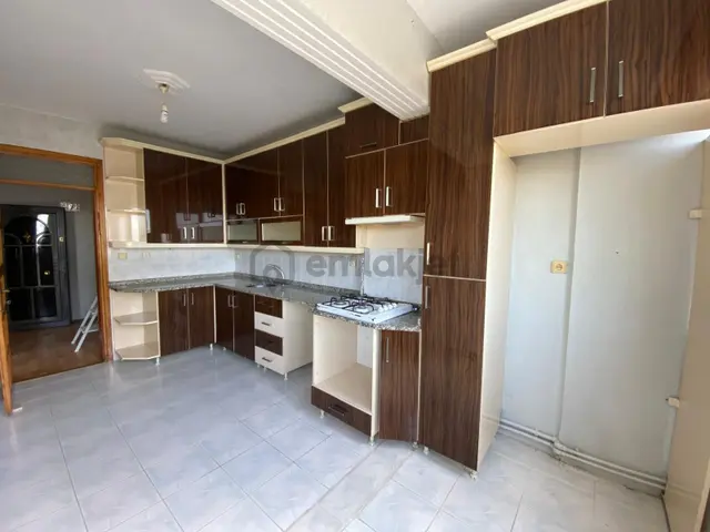 Yeni Mahalle'de Kiralık 3+1 Doğalgazlı Daire 5