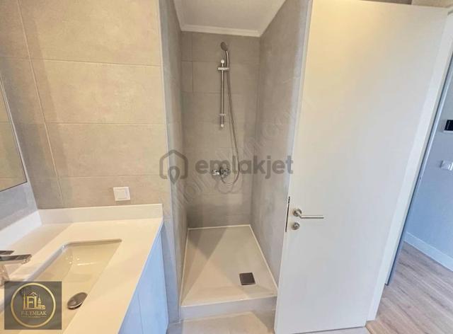 F-l Emlaktan Kartal Deluxıa Park Residence Manzaralı 1+1 30.kat 4