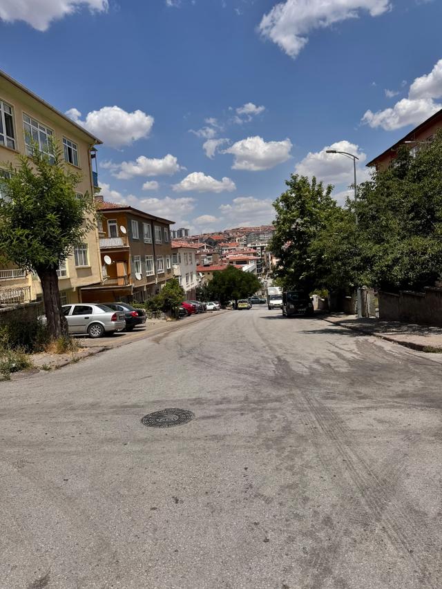 Lider Emlaktan Mahmut Şevket Paşada Kiralık 90 M2 Dükkan 3