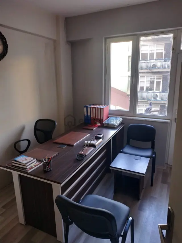 Bandırma 17 Eylül Mahallesi’nde Hal Caddesi Üzerinde 3 Adet 1+1 Satılık Daire 3
