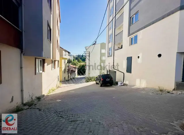 4 Kat İmarlı Çarşıda Satılık Arsa 4