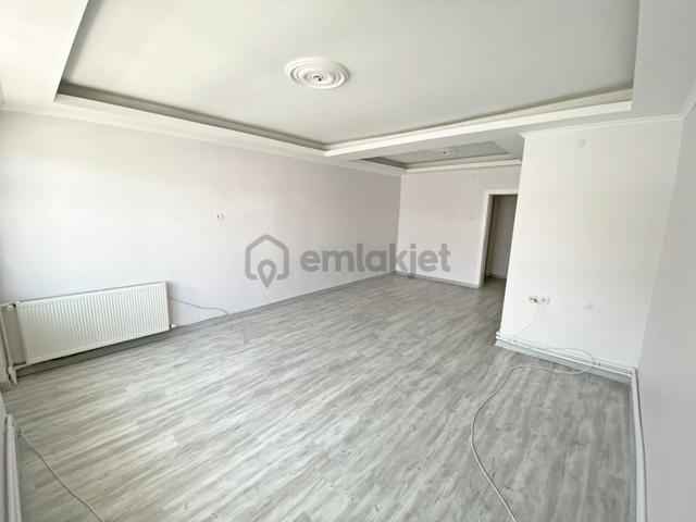 Tıp Fakültesi Caddesine Yakını Yapılı Bağımsız Salon 3+1 Kiralık 2