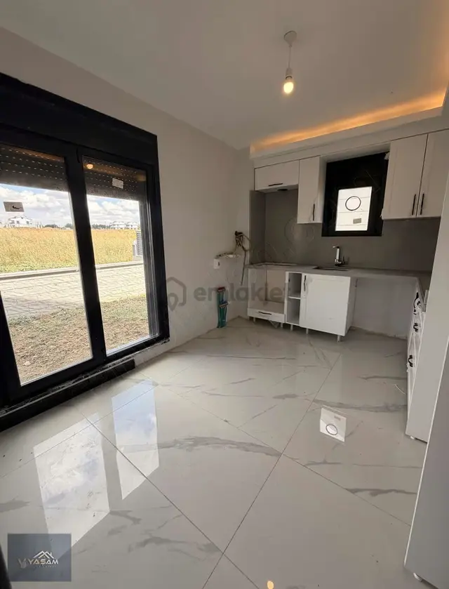 5+1 175m2 Sıfır Lüks Villa!! 5