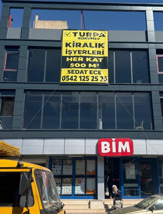 Turpa Konumevden Karabaglar Sırrı Atalay Caddesinde Kiralık İşyerleri 4
