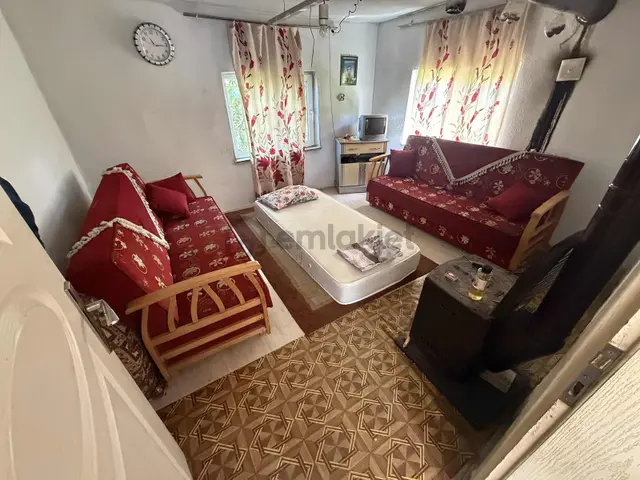 Nova'dan Kepsut Mehmetler De Bahçeli Satılık Köy Evi 516 M² 3
