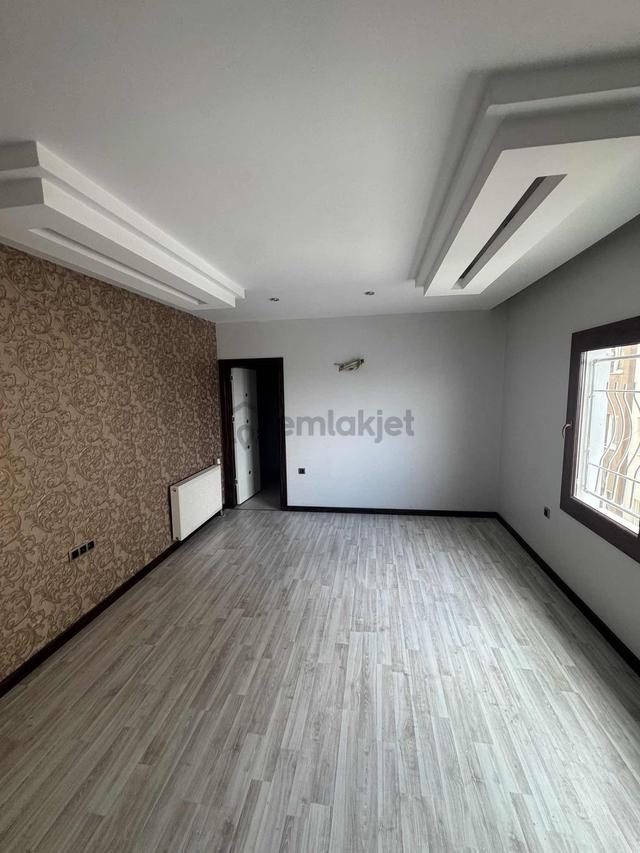 Umut Balta Gayrimenkul'den Çamlıyolda Geniş Lüks Dublex Kiralık 2