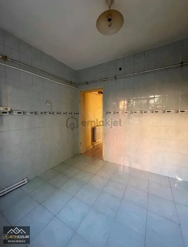 Altın Emlak'tan Alibaba Mahallesin'de Kiralık Daire 4