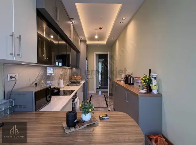 Neonya Sitesinde Yüksek Şerefiyeli Geniş Satılık 2+1 Daire 3