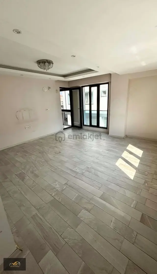 İlbade Bayramyeri Yakını Cadde Üzeri Lüks Geniş Daire 3+1 140m2 5
