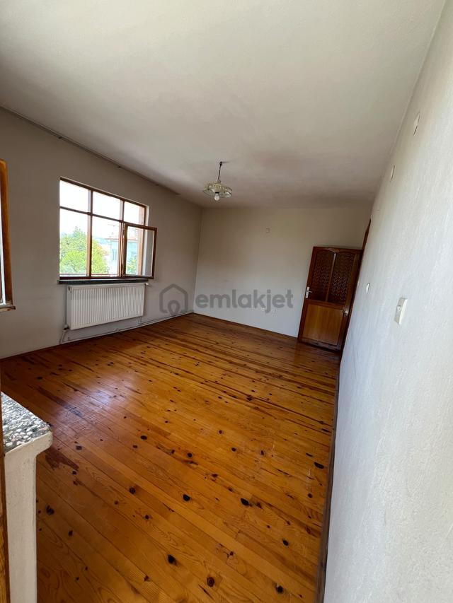 Zeytinköy Mah Yeniyol Altı Çift Balkonlu Kiralık 3+1 Daire 3