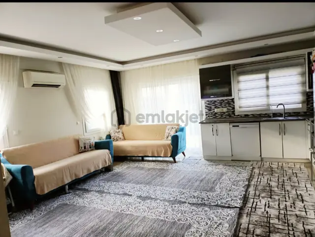 Yeni Foça Merkez 'de Satılık 2+1 Ara Kat Daire 2