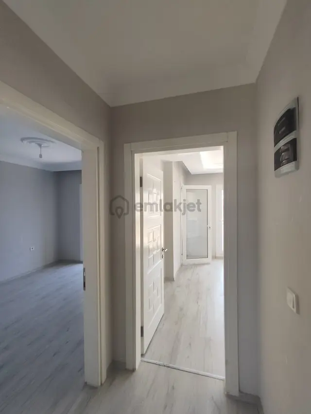 Kiralık 2+1 Yeni Ve Kullanışlı Daire !!! 3