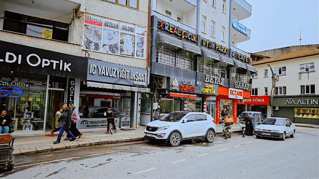 Karasu Merkezi Konumda Kiracılı Yatırımlık Ofis&dükkan 4