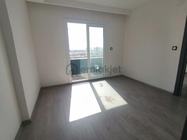 Mithatpaşa'da 2+1 Kiralık Yeni Bina 4