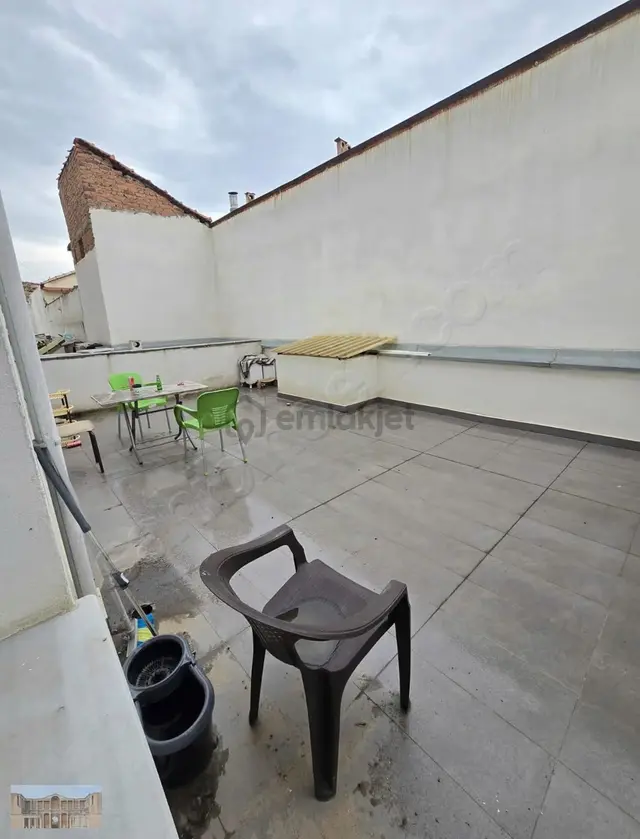 Satılık Eskicamide 1+1 70 M2 Full Eşyalı Fırsat Daire 3