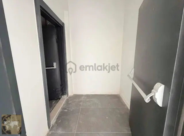 Dream Home'dan Eski Mezitli Bölg. Bağımsız Mutfak Kiralık 2,5+1 4