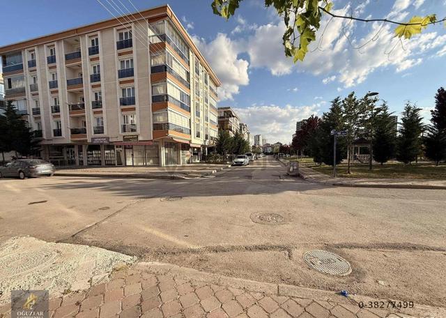 Kapanmaz Manzaralı 29 Ekim Mahallesin'de Park Cepheli 3+1 Daire 1