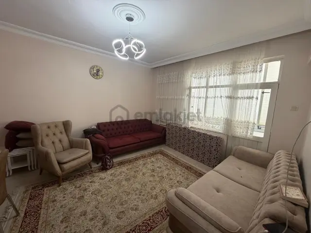 Bedir Mah'de 3+1 Arakat Site İçi Tramvay Yakını Daire Satılık 1