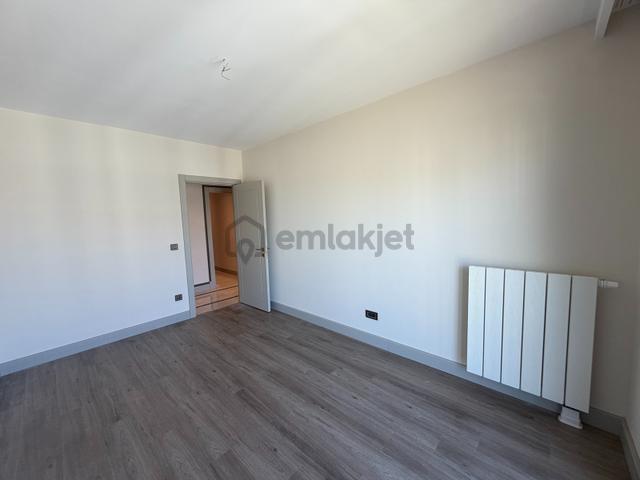 Deniz İstanbul Sedef Konakları Kiralık Deniz Manzaralı Boş 3+1 4