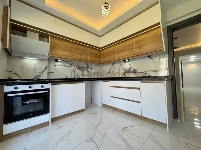 Güç'ten İkizçay'da Yüksek Kredili Ara Kat Ebeveynli Lüx Satılık 3+1 Daire 1