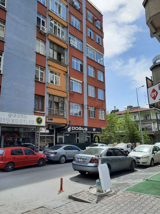 Kocasinan İstasyon Cd Kiralık Ofis İşyeri Krediye Uygun Cadde Üzeri 3