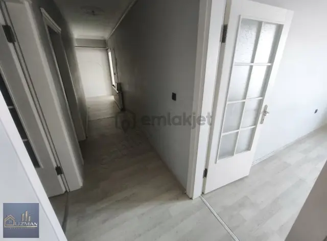 Uzman Emlak'tan Güzelyalı'da Deniz Manzaralı Satılık Daire 2